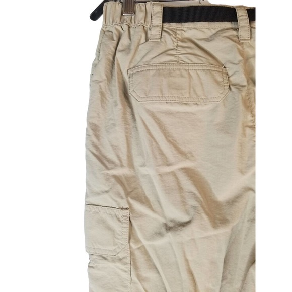 Croft & Barrow gray Belted Khaki Cargo convertible travel pants Men's Size 32x30 - Picture 5 of 8